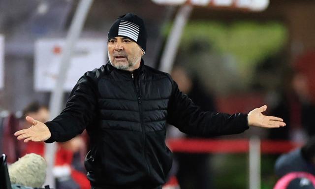 桑保利下课玄学：解约一支球队，拯救一支球队！